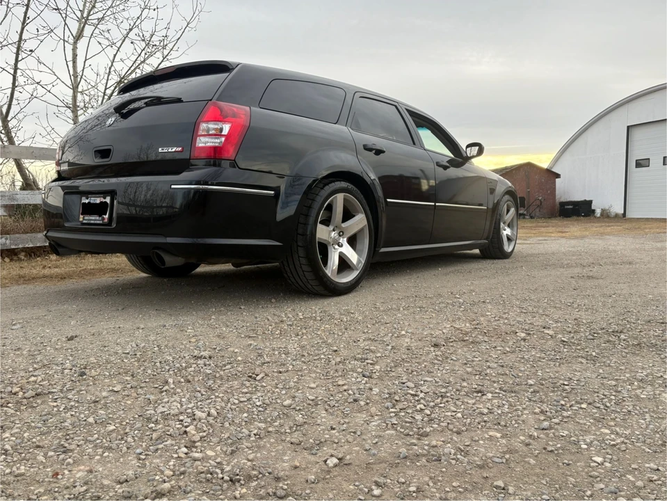 2006 Dodge Magnum SRT8 2nd Gen - Image 9 of 31