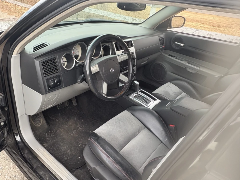 2006 Dodge Magnum SRT8 2nd Gen - Image 14 of 31