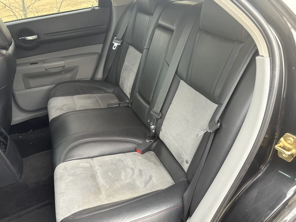 2006 Dodge Magnum SRT8 2nd Gen - Image 23 of 31