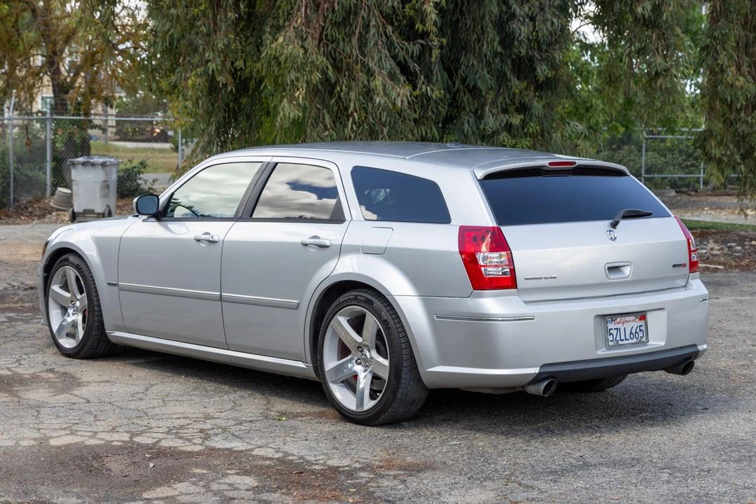 2006 Dodge Magnum SRT8 2nd Gen - Image 4 of 31