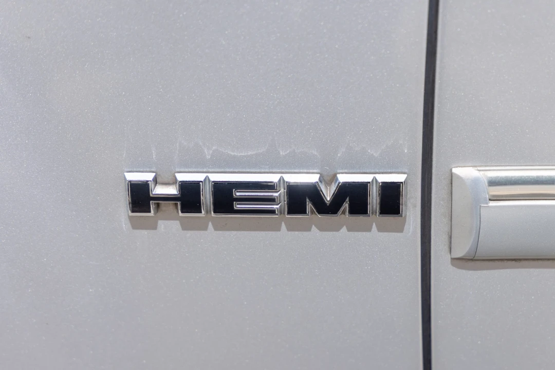2006 Dodge Magnum SRT8 2nd Gen - Image 16 of 31
