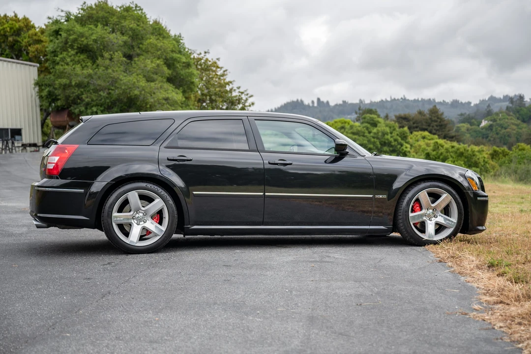 2006 Dodge Magnum SRT8 2nd Gen - Image 10 of 31