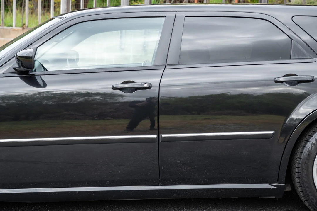 2006 Dodge Magnum SRT8 2nd Gen - Image 23 of 31