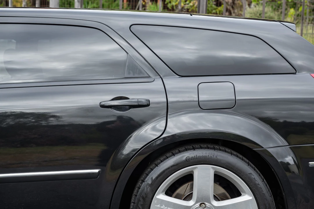 2006 Dodge Magnum SRT8 2nd Gen - Image 24 of 31