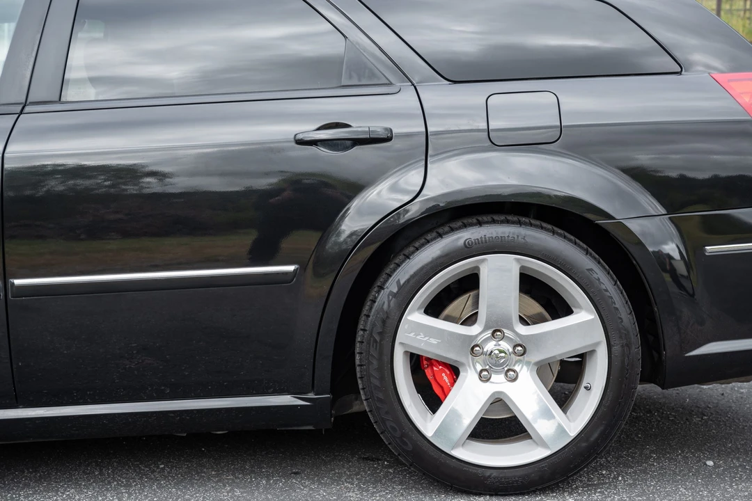 2006 Dodge Magnum SRT8 2nd Gen - Image 25 of 31