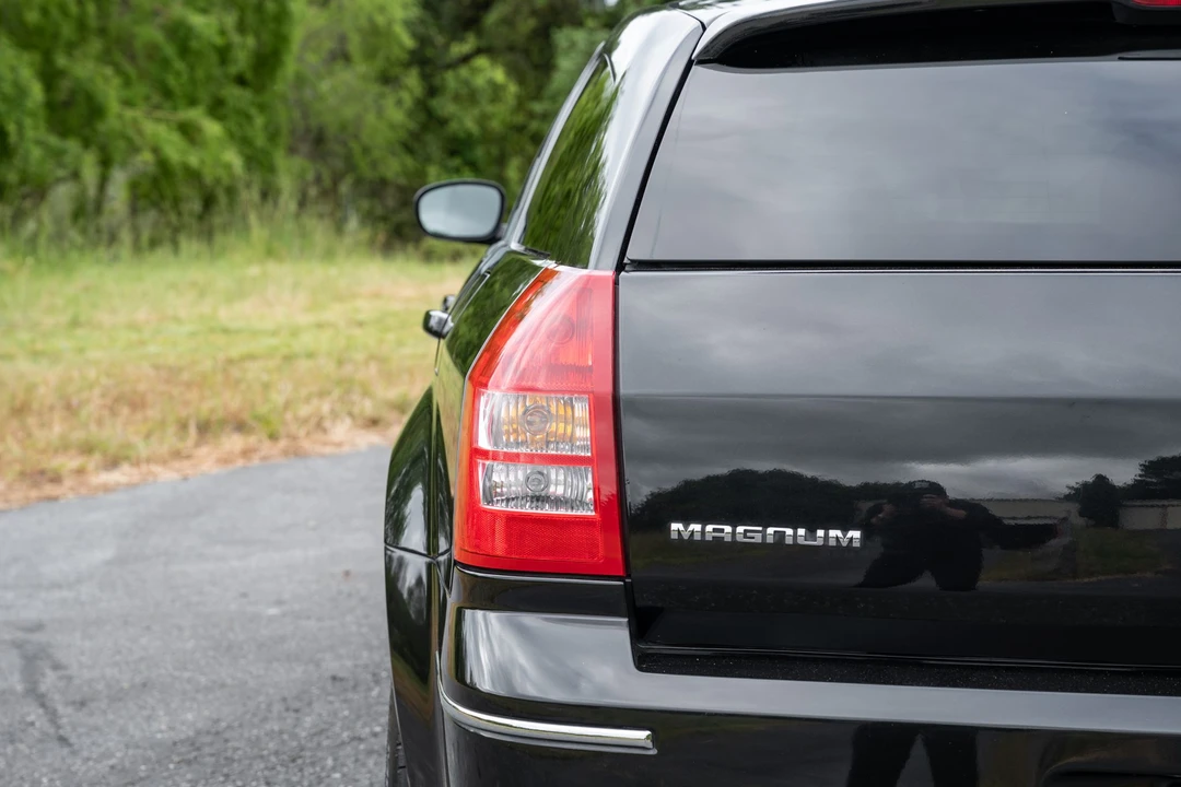 2006 Dodge Magnum SRT8 2nd Gen - Image 29 of 31