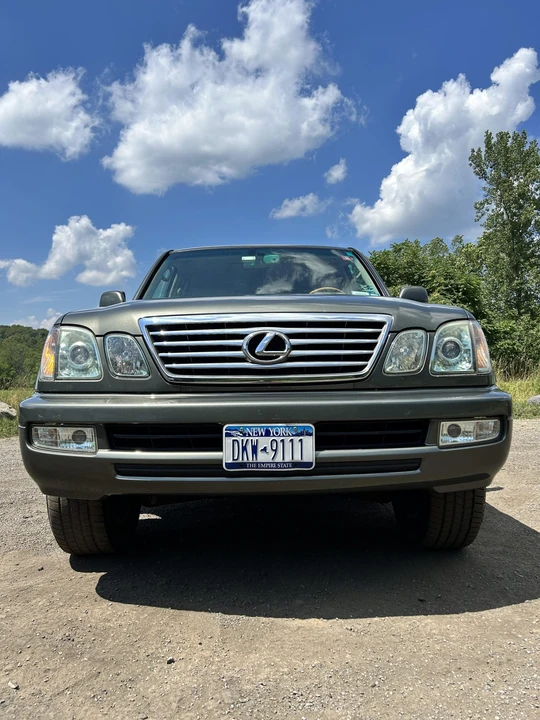 2006 Lexus LX 2nd Gen - Image 11 of 31