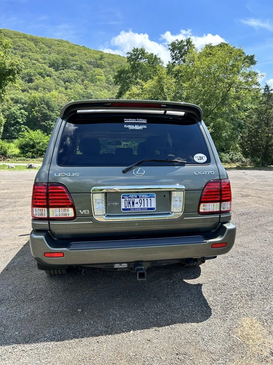 2006 Lexus LX 2nd Gen - Image 4 of 31
