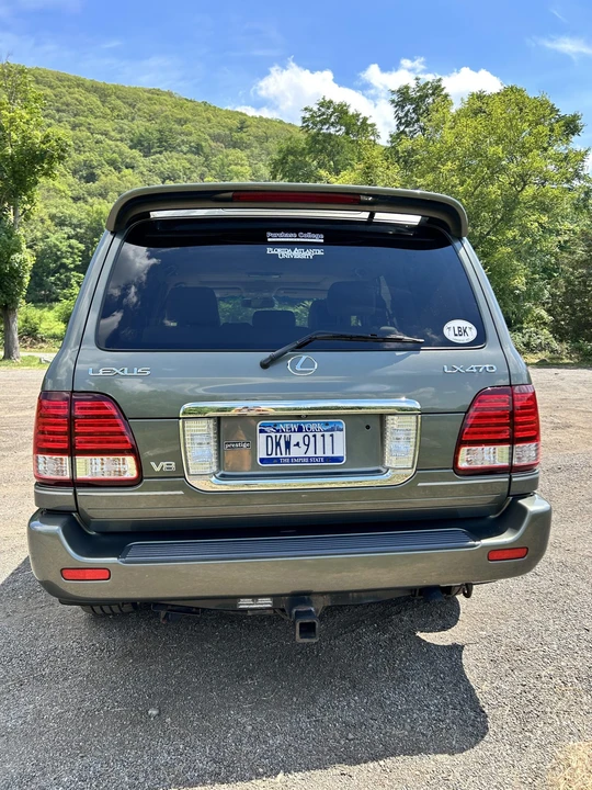 2006 Lexus LX 2nd Gen - Image 5 of 31