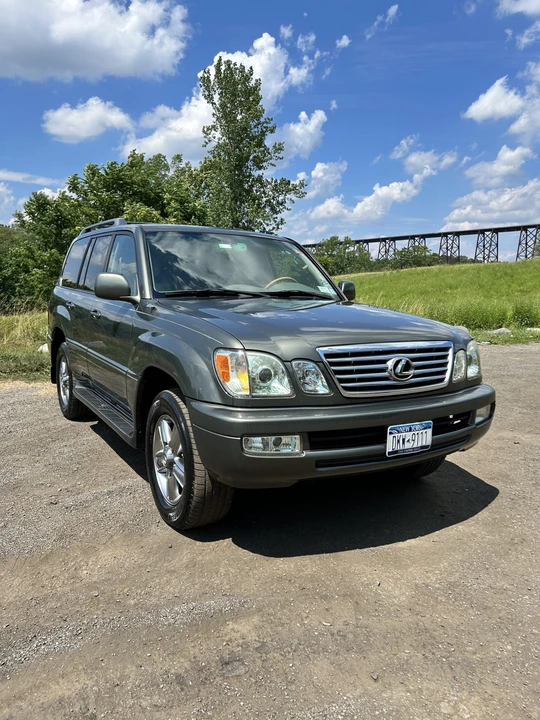 2006 Lexus LX 2nd Gen - Image 10 of 31