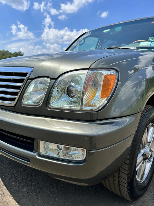 2006 Lexus LX 2nd Gen - Image 31 of 31