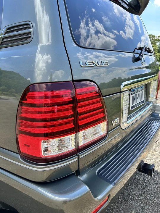 2006 Lexus LX 2nd Gen - Image 27 of 31