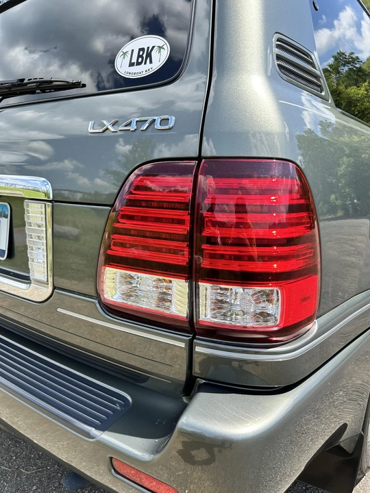 2006 Lexus LX 2nd Gen - Image 28 of 31