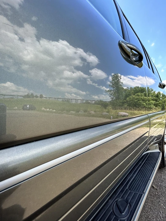 2006 Lexus LX 2nd Gen - Image 15 of 31