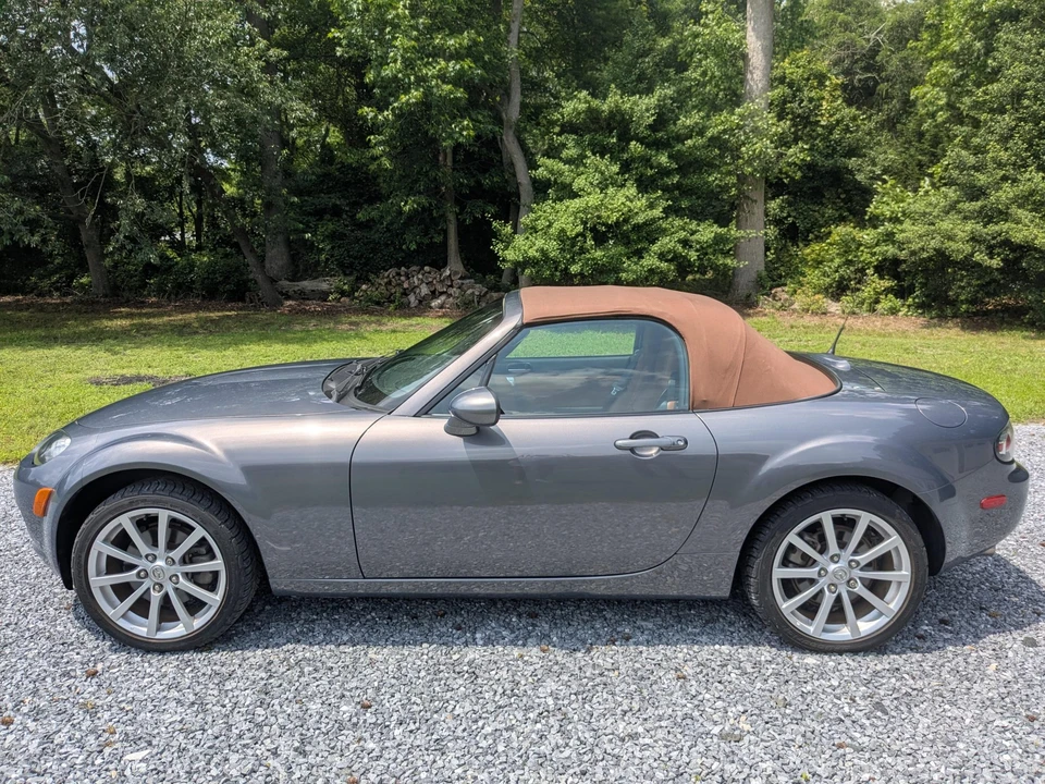 2006 Mazda NC MX-5 Miata - Image 8 of 31