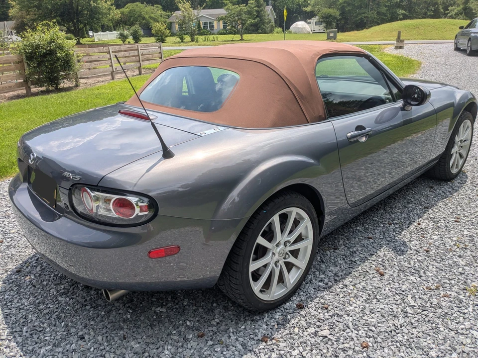 2006 Mazda NC MX-5 Miata - Image 10 of 31