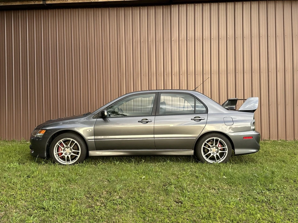 2006 Mitsubishi Lancer Evolution IX 8th Gen - Image 3 of 31