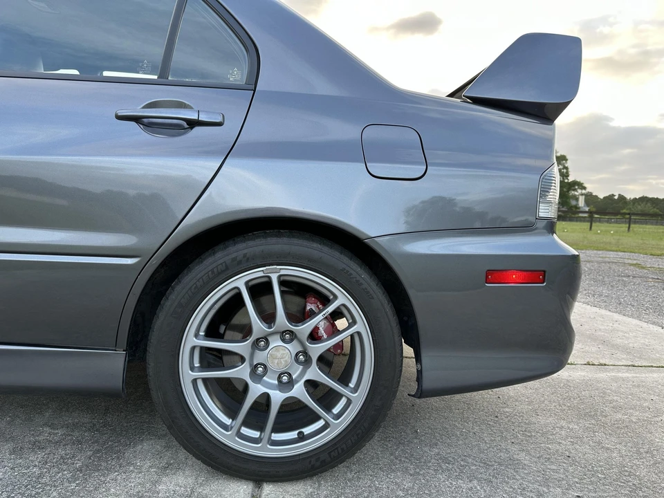 2006 Mitsubishi Lancer Evolution IX 8th Gen - Image 18 of 31