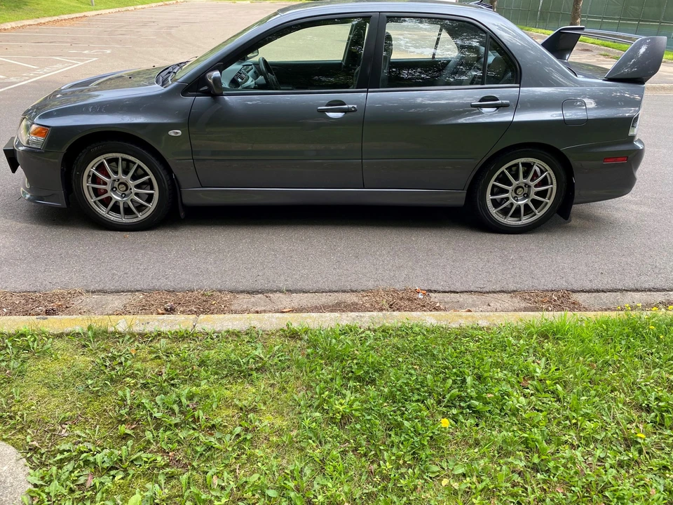 2006 Mitsubishi Lancer Evolution IX 8th Gen - Image 4 of 31
