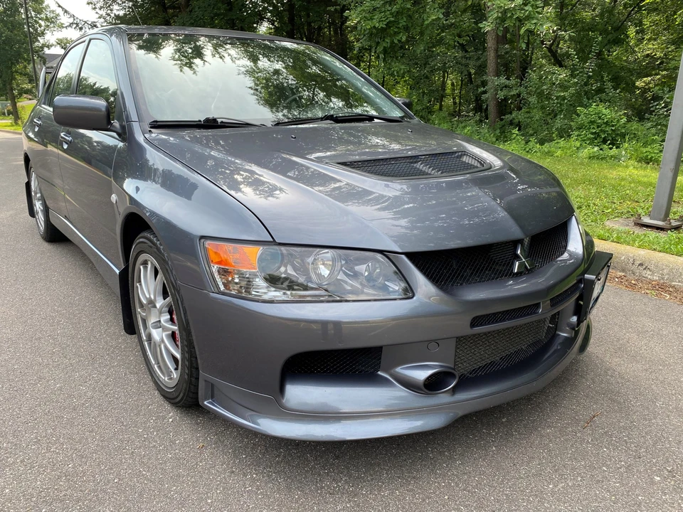 2006 Mitsubishi Lancer Evolution IX 8th Gen - Image 2 of 31