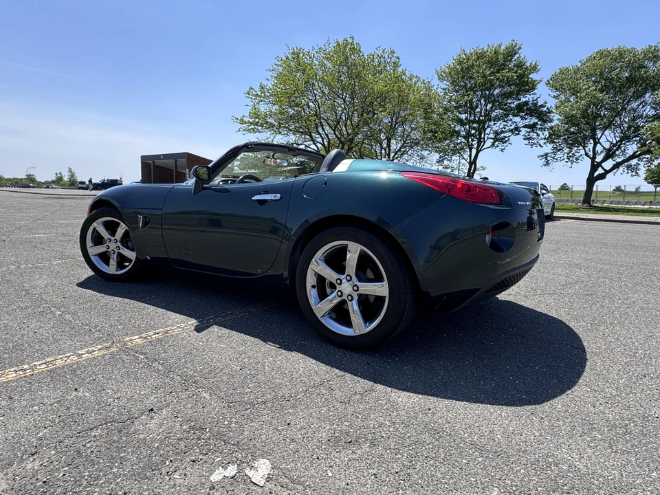 2006 Pontiac Solstice - Image 18 of 31