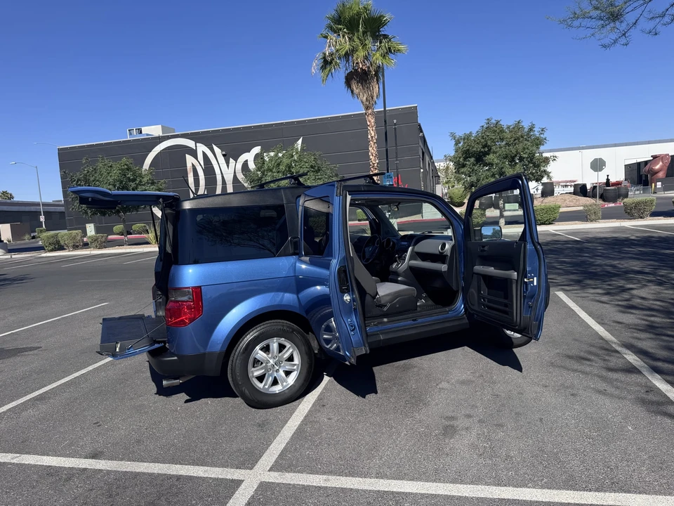 2007 Honda Element - Image 22 of 31