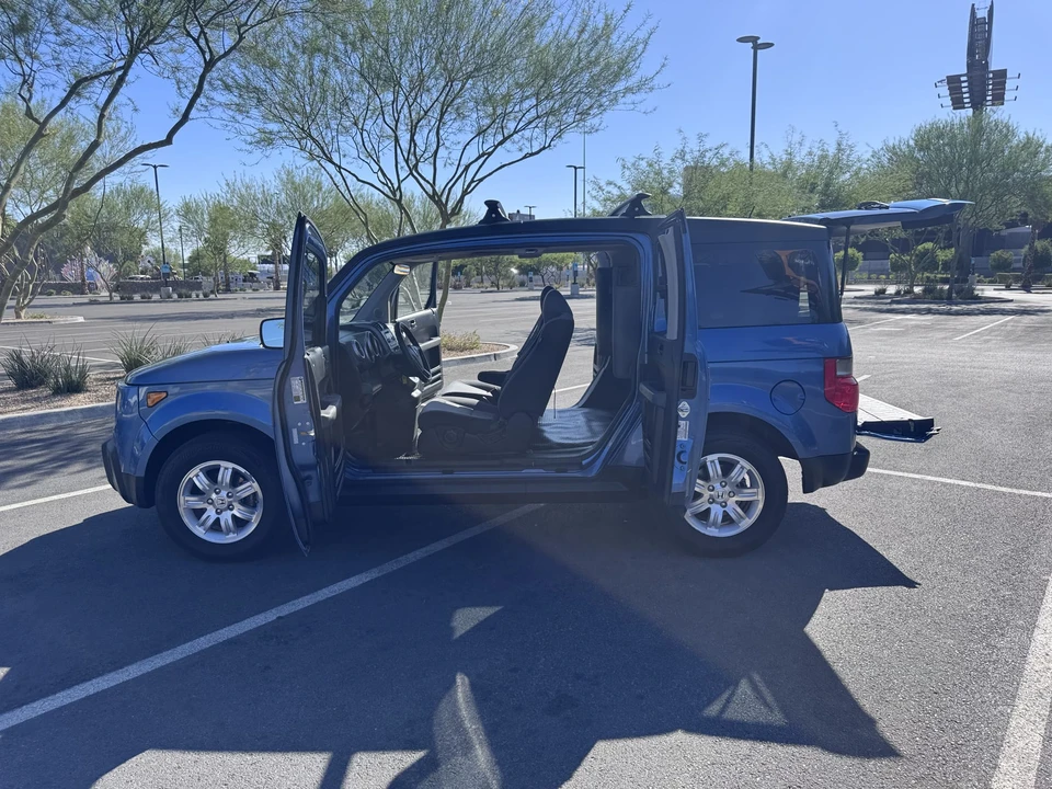 2007 Honda Element - Image 26 of 31