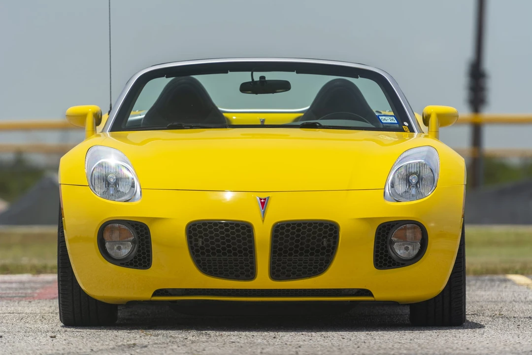 2007 Pontiac Solstice GXP - Image 3 of 31