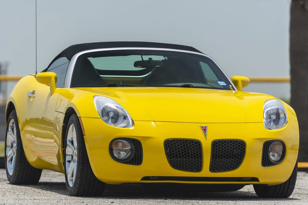 2007 Pontiac Solstice GXP - Image 11 of 31