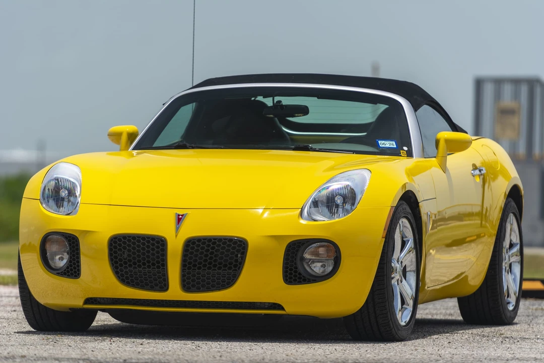 2007 Pontiac Solstice GXP - Image 9 of 31