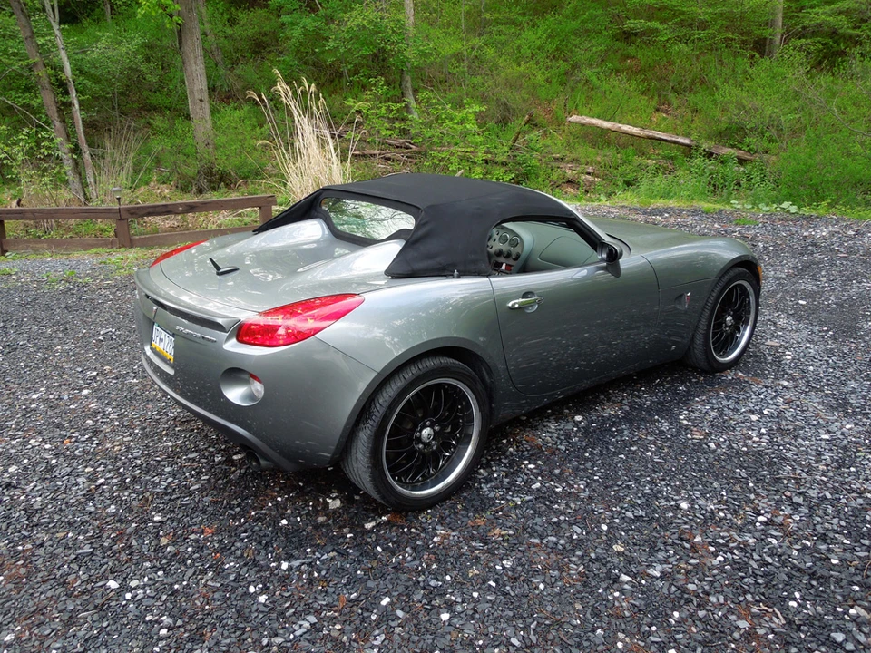 2007 Pontiac Solstice GXP - Image 19 of 31