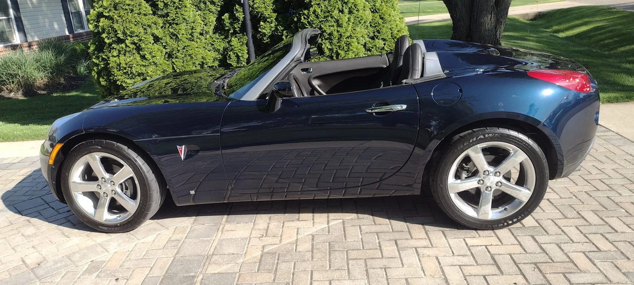 2007 Pontiac Solstice GXP - Image 12 of 31