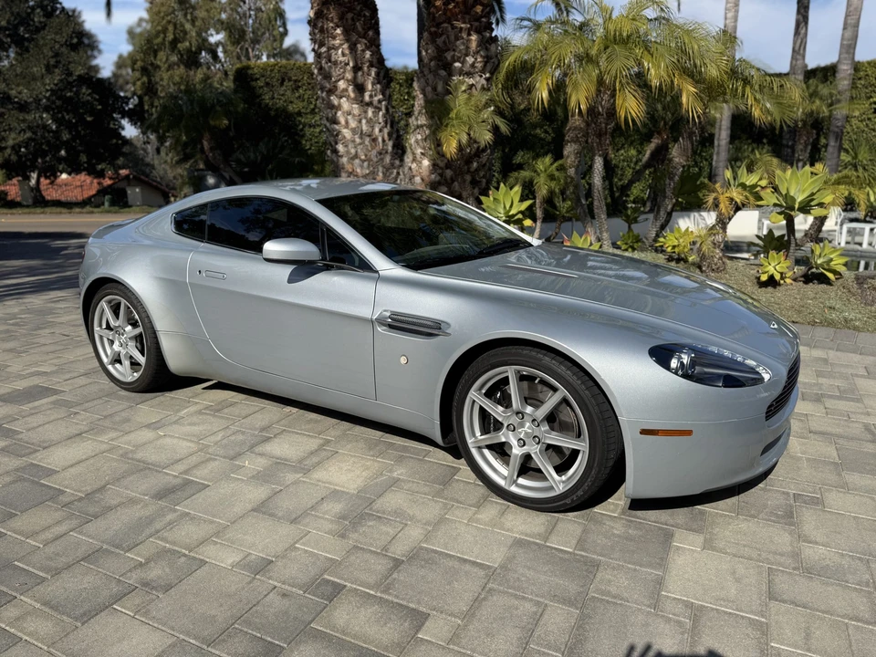 2008 Aston Martin V8 Vantage (2006-2017) - Image 10 of 31