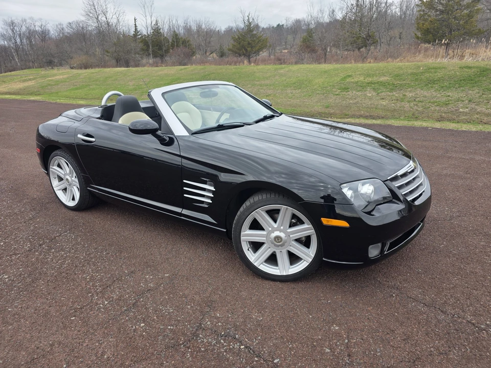 2008 Chrysler Crossfire - Image 6 of 31