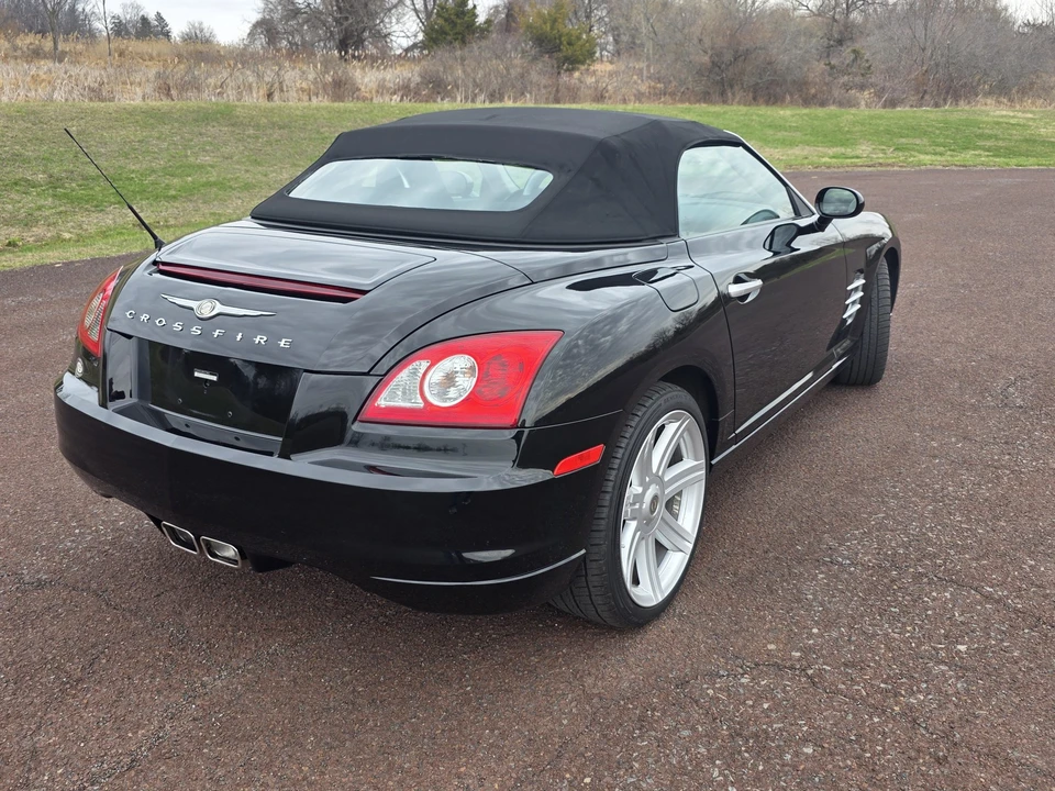 2008 Chrysler Crossfire - Image 31 of 31