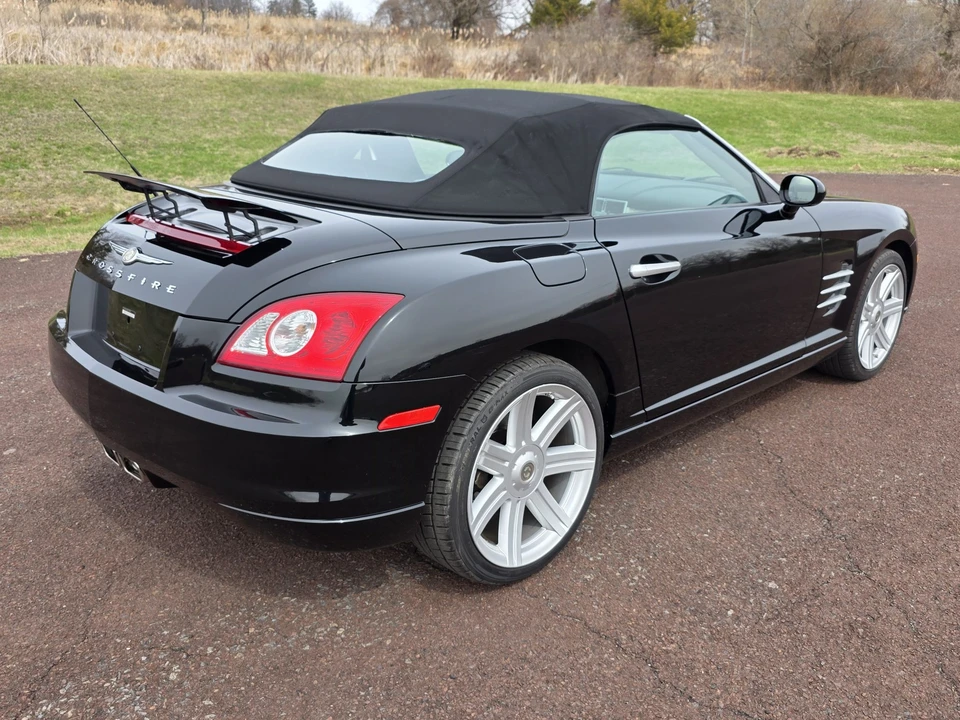 2008 Chrysler Crossfire - Image 30 of 31