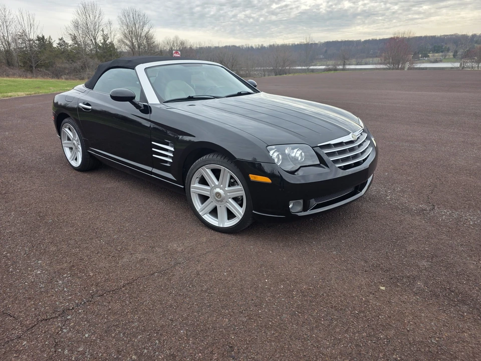 2008 Chrysler Crossfire - Image 23 of 31