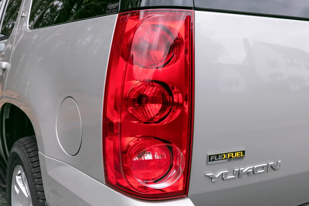 2008 GMC Yukon 3rd Gen - Image 28 of 31