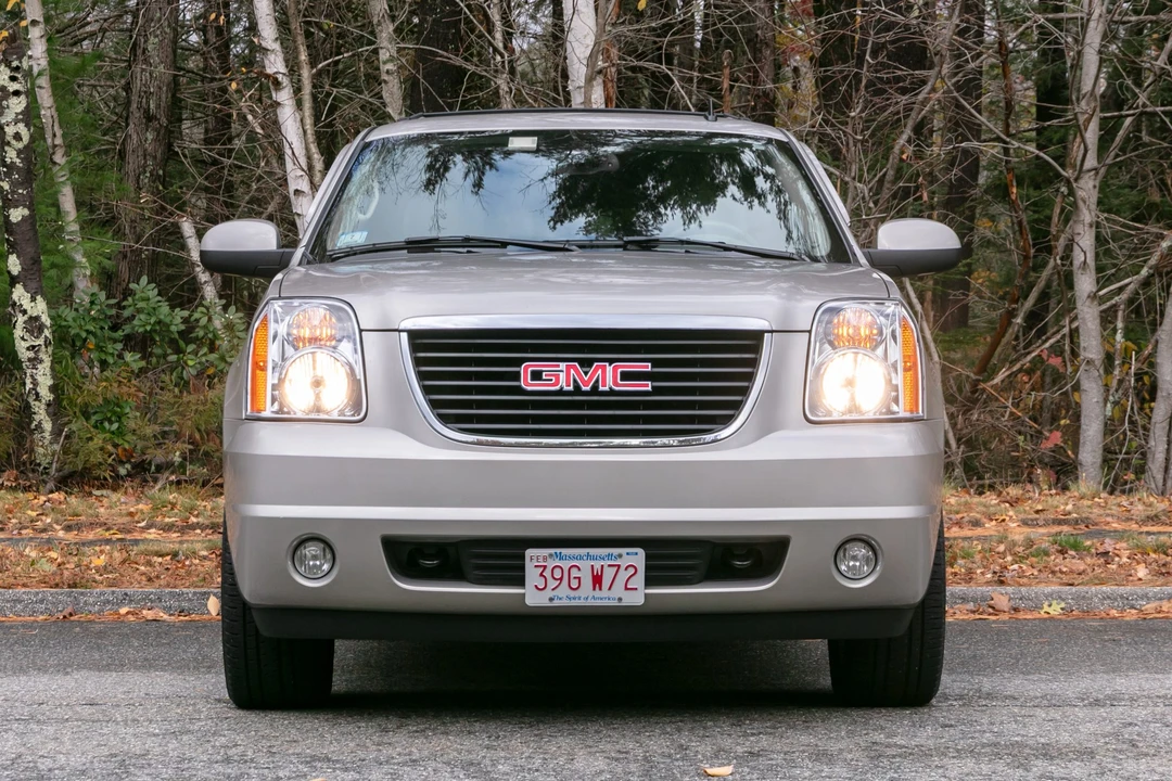 2008 GMC Yukon 3rd Gen - Image 11 of 31