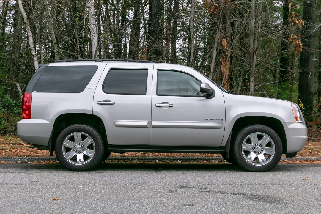 2008 GMC Yukon 3rd Gen - Image 8 of 31