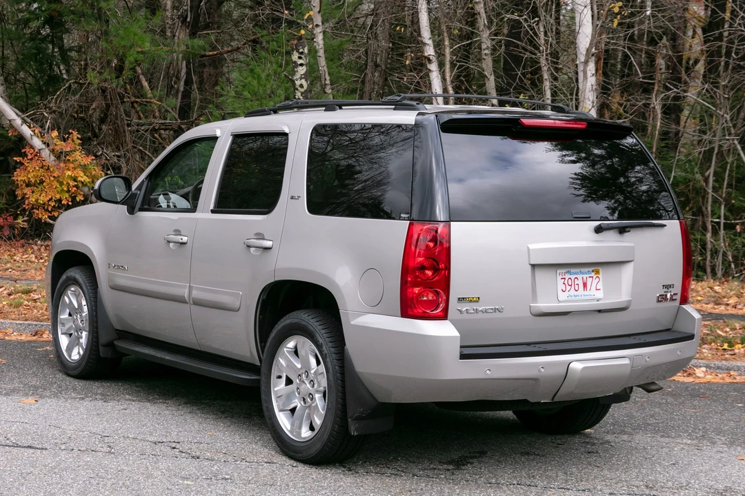 2008 GMC Yukon 3rd Gen - Image 4 of 31