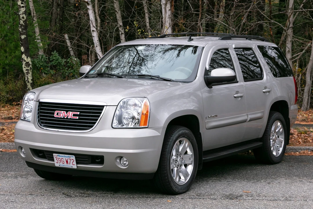 2008 GMC Yukon 3rd Gen - Image 2 of 31