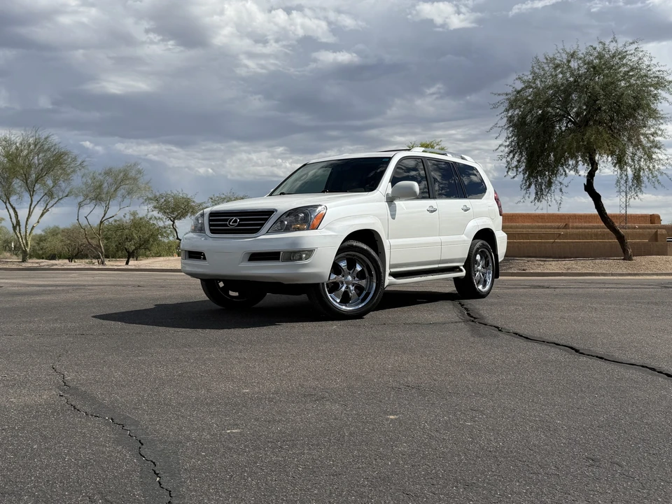 2008 Lexus GX 1st Gen - Image 2 of 31