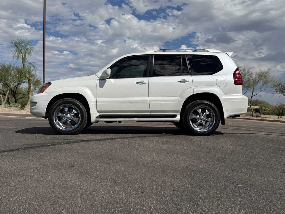 2008 Lexus GX 1st Gen - Image 13 of 31