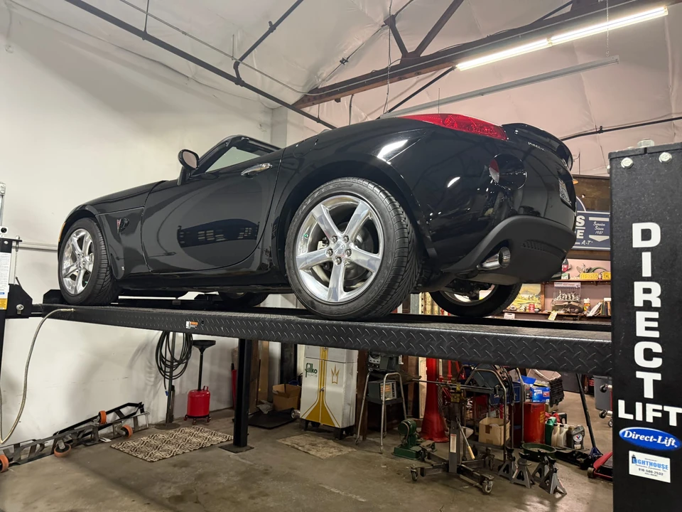 2008 Pontiac Solstice GXP - Image 9 of 31