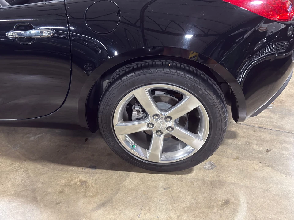 2008 Pontiac Solstice GXP - Image 30 of 31
