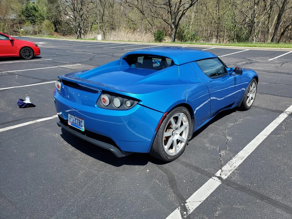 2008 Tesla Roadster - Image 5 of 31