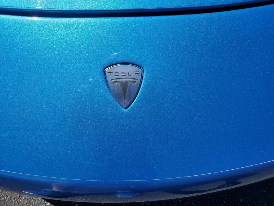 2008 Tesla Roadster - Image 23 of 31