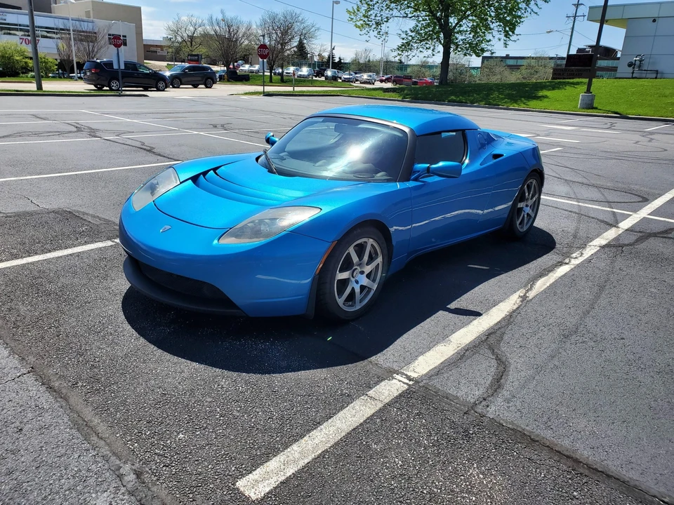 2008 Tesla Roadster - Image 2 of 31