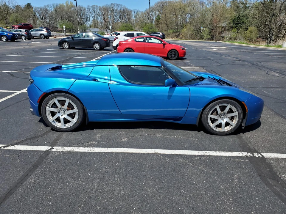 2008 Tesla Roadster - Image 13 of 31